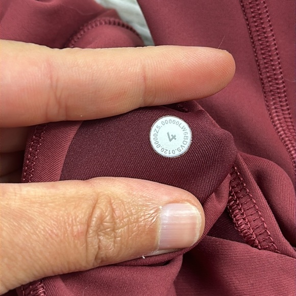 Lululemon Invigorate High-Rise Crop 23" Chianti - Picture 5 of 6